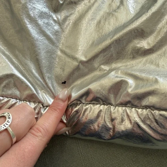 BAGGU Deadstock Silver Metallic Cargo Shoulder Bag - Picture 9 of 10